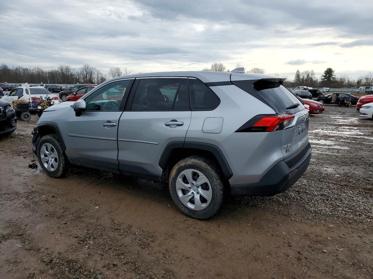 2025 Toyota Rav4 Le - zdjęcie 2