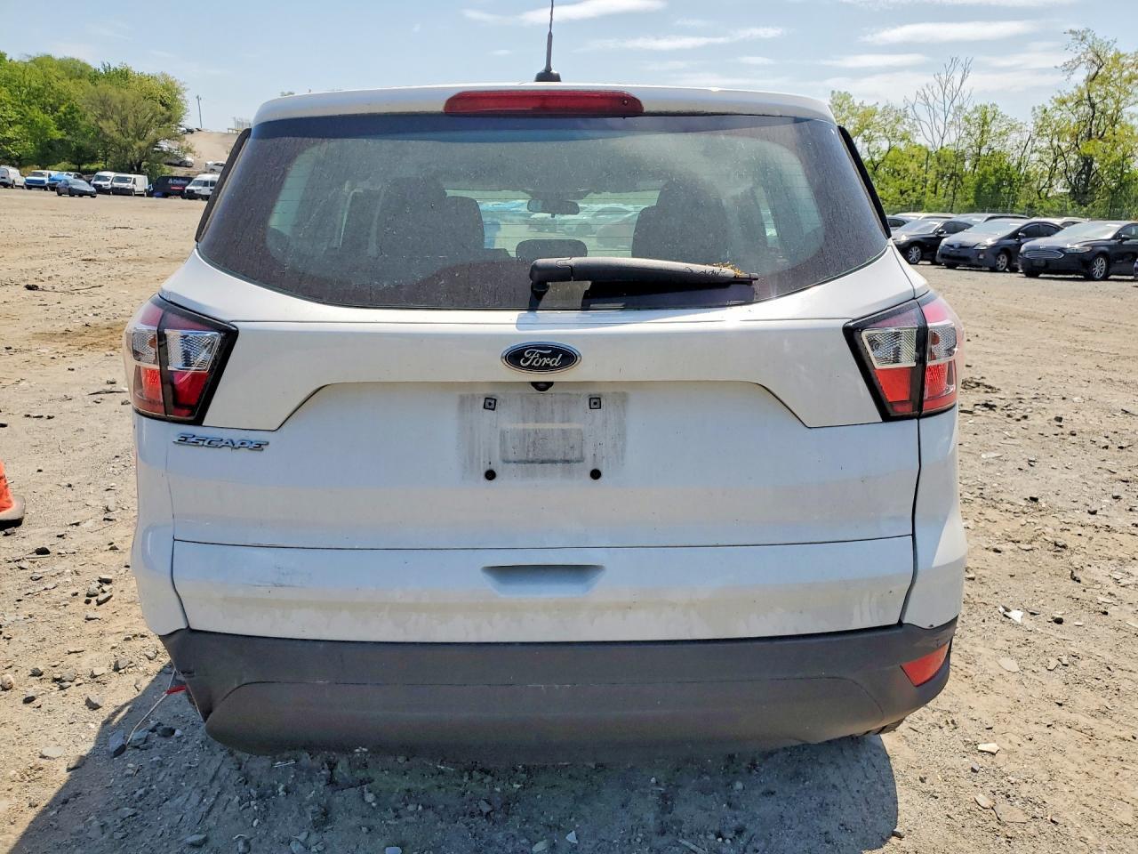 2018 Ford Escape S - zdjęcie 6