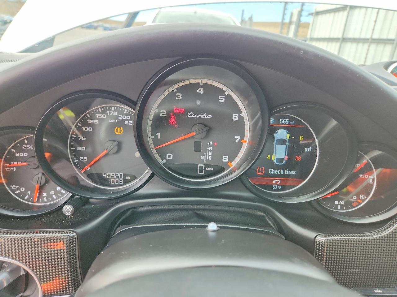 2015 Porsche Panamera Turbo - zdjęcie 9