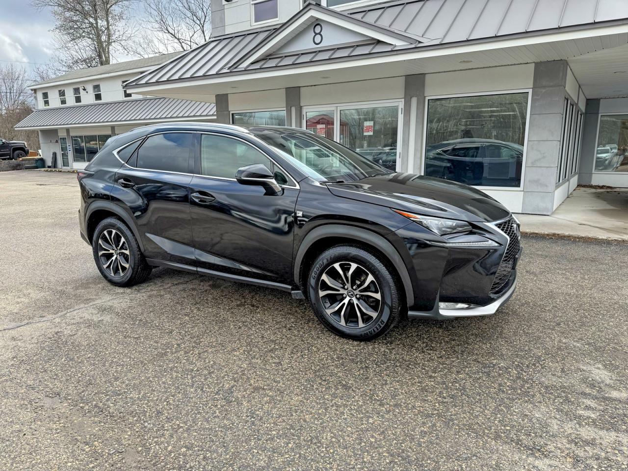 2015 Lexus Nx 200T - zdjęcie główne