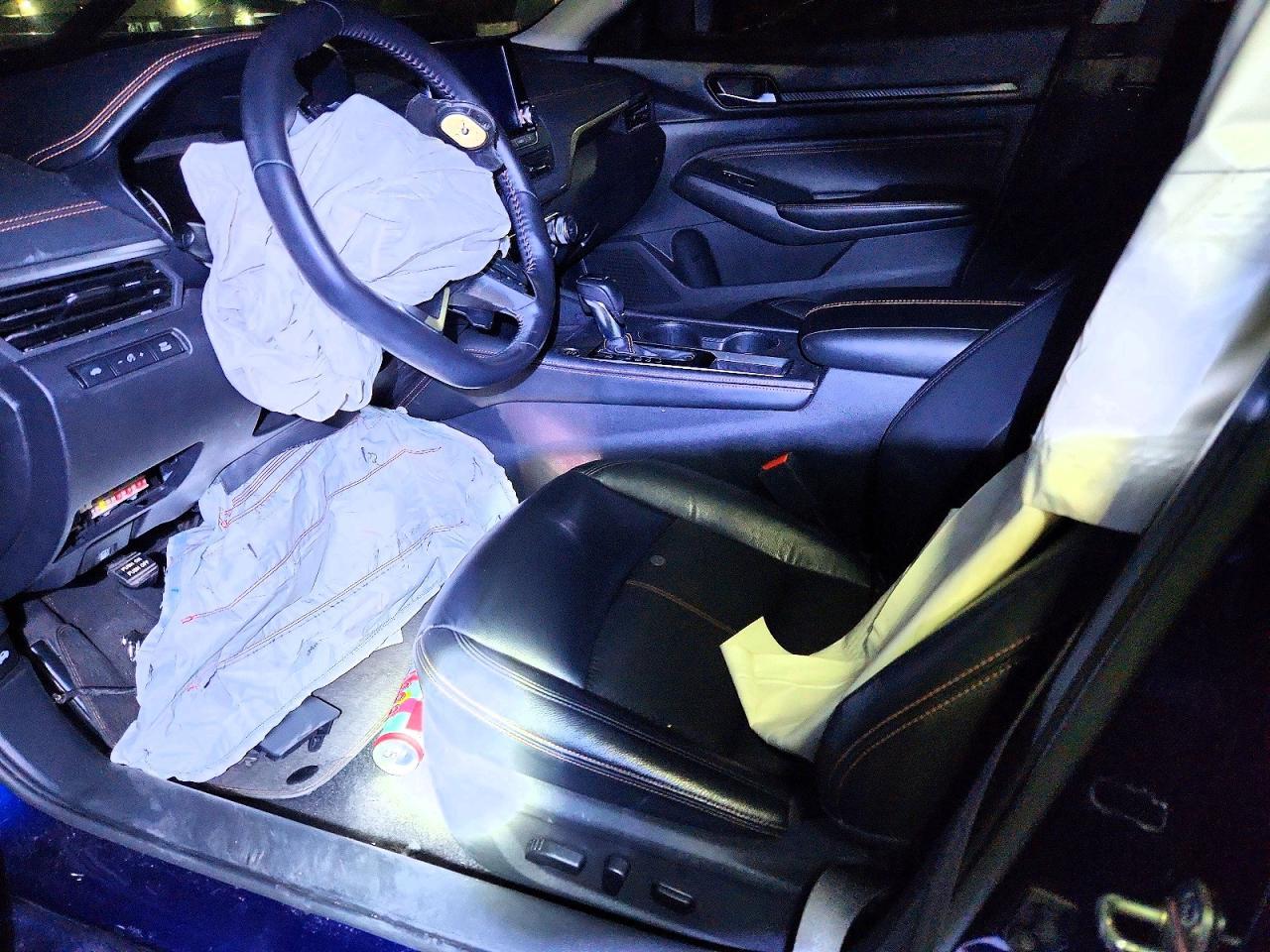 2020 Nissan Altima Sr - zdjęcie 7