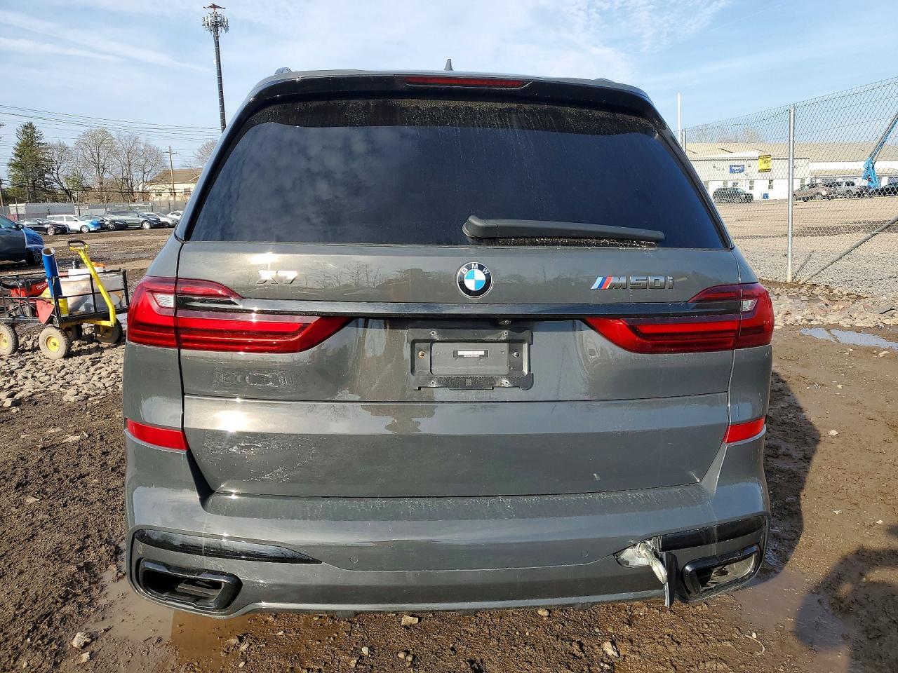 2022 BMW X7 M50I - zdjęcie 6