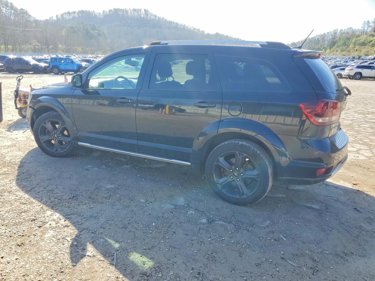 2018 Dodge Journey Crossroad - zdjęcie 2