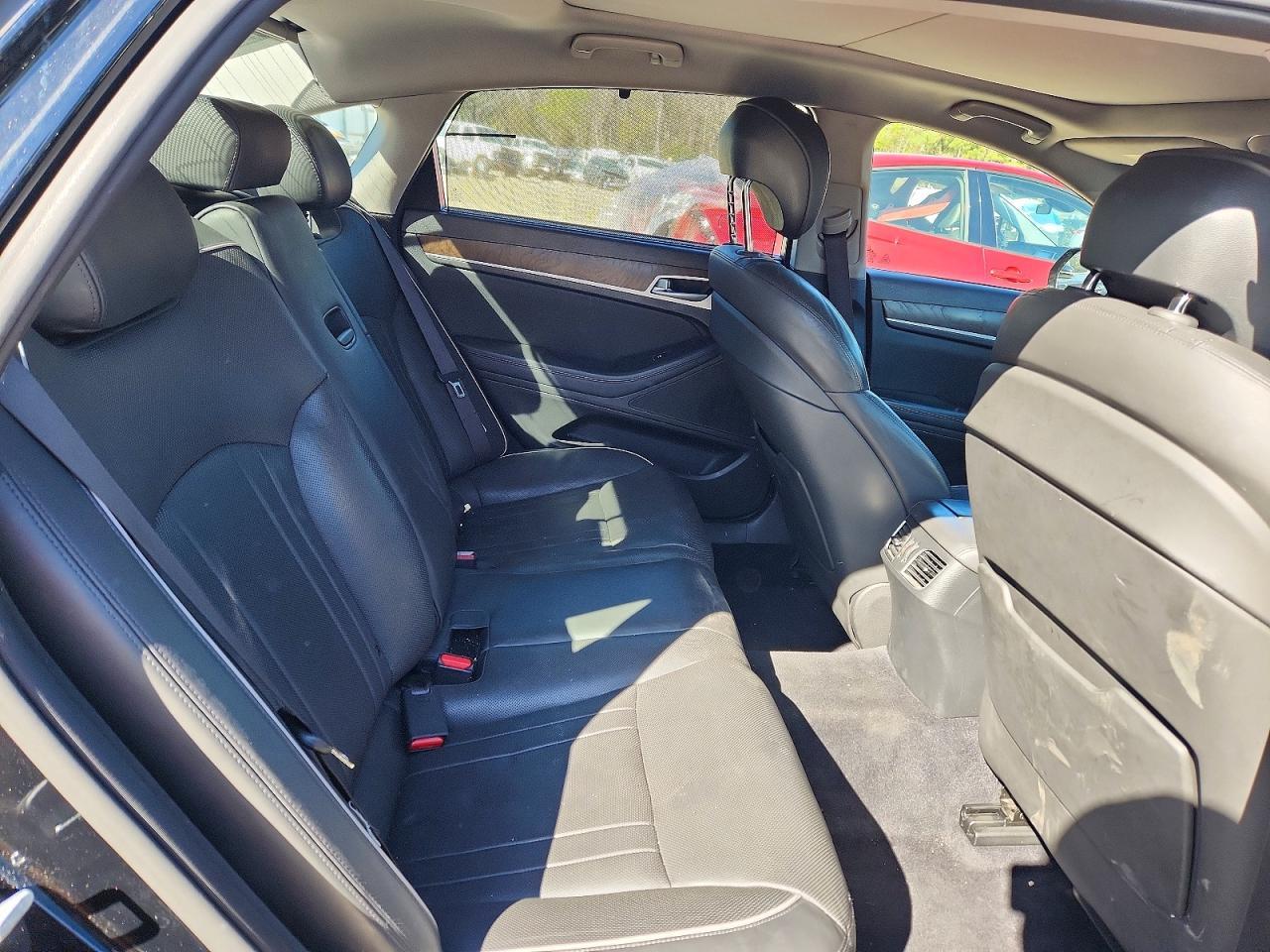2015 Hyundai Genesis 5.0L - zdjęcie 10
