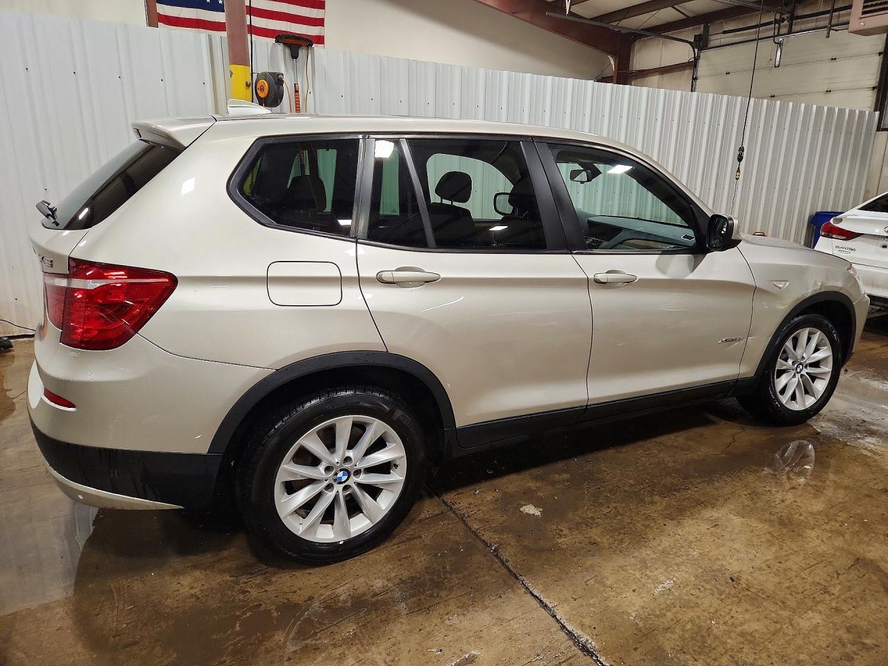 2013 BMW X3 xDrive28I - zdjęcie 3