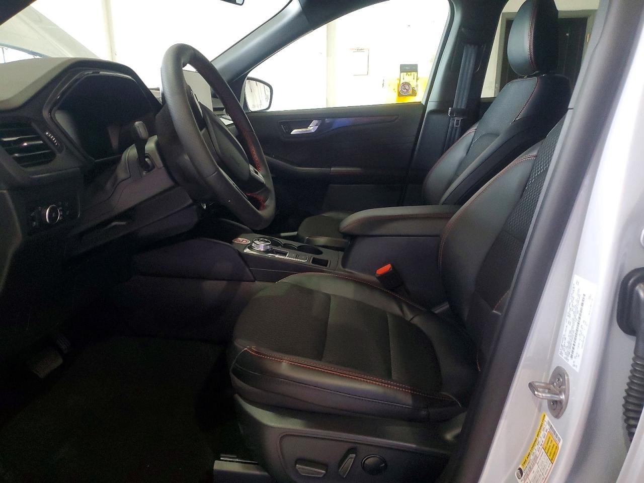 2026 Ford Escape St Line Select - zdjęcie 7