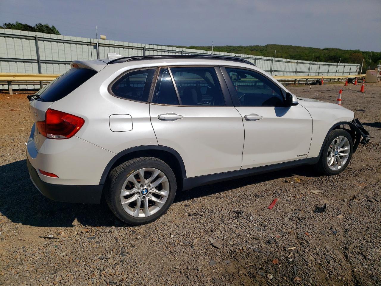 2015 BMW X1 xDrive28I - zdjęcie 3