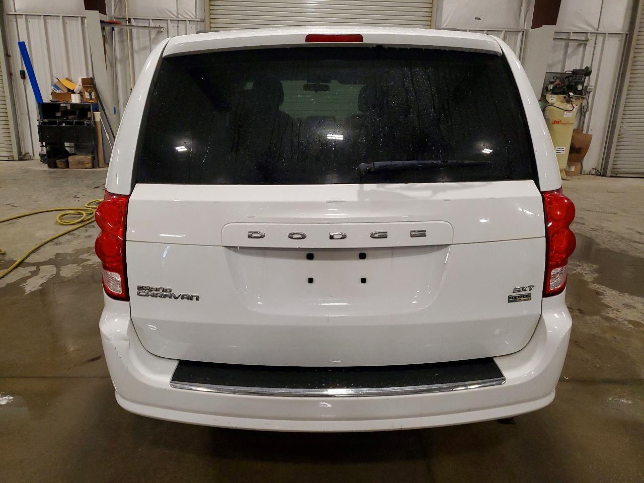 2015 Dodge Grand Caravan Sxt - zdjęcie 6