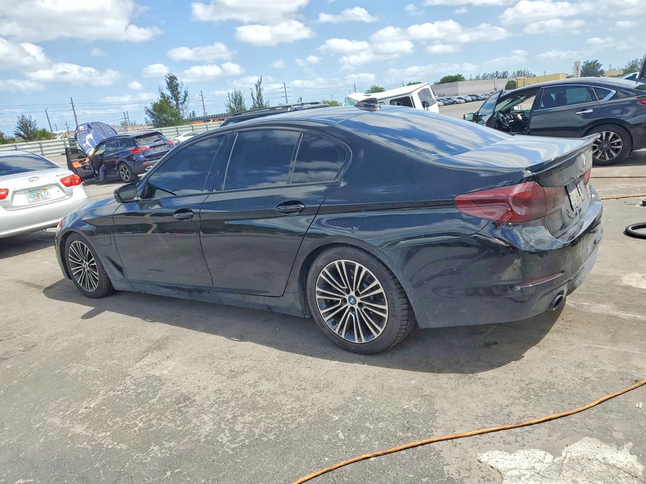 2018 BMW Seria 5 530e - zdjęcie 2
