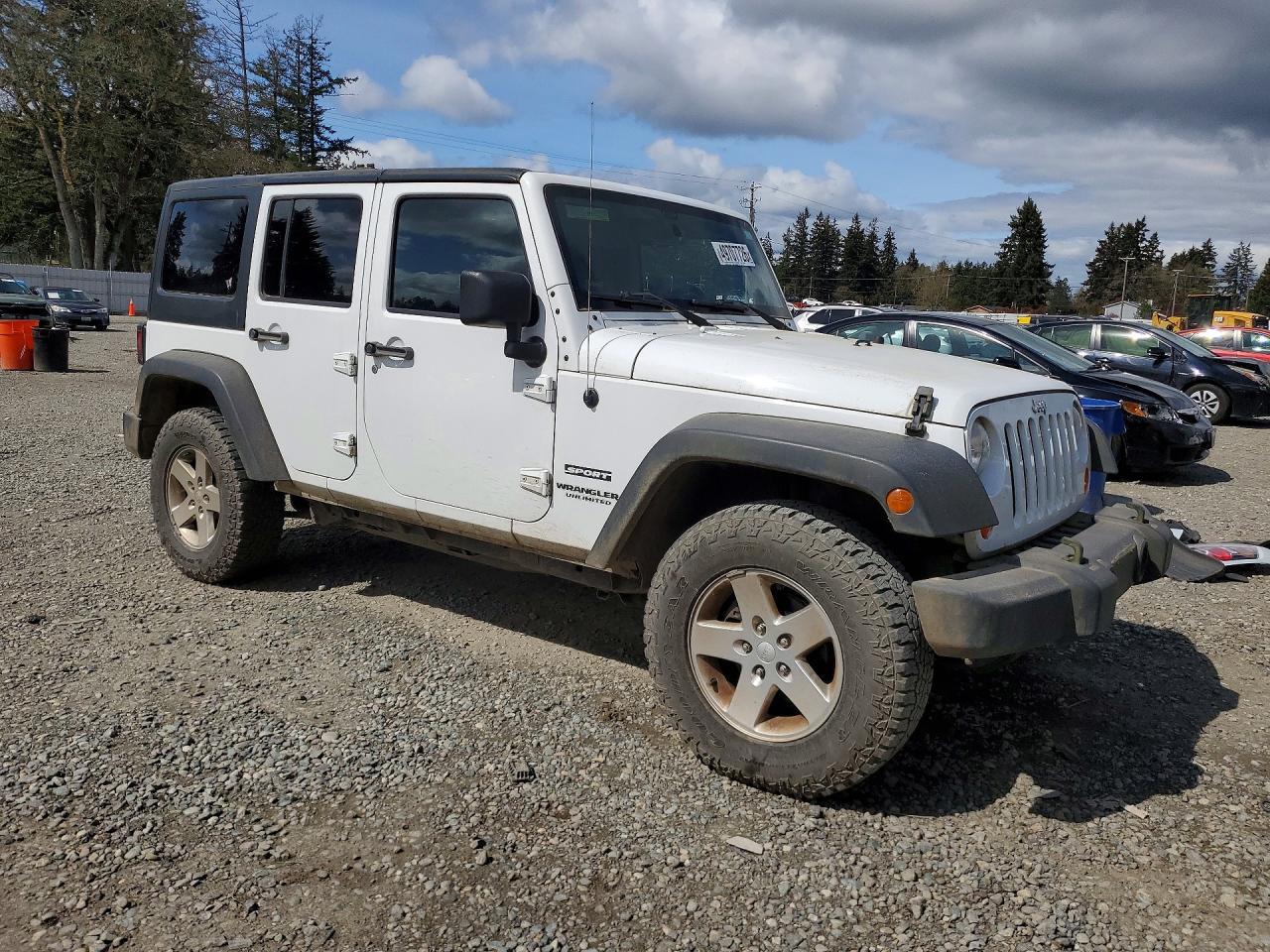 2013 Jeep Wrangler Unlimited Sport - zdjęcie 4