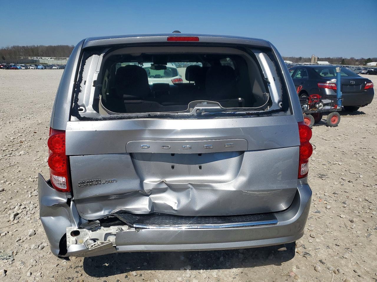 2017 Dodge Grand Caravan Se - zdjęcie 6