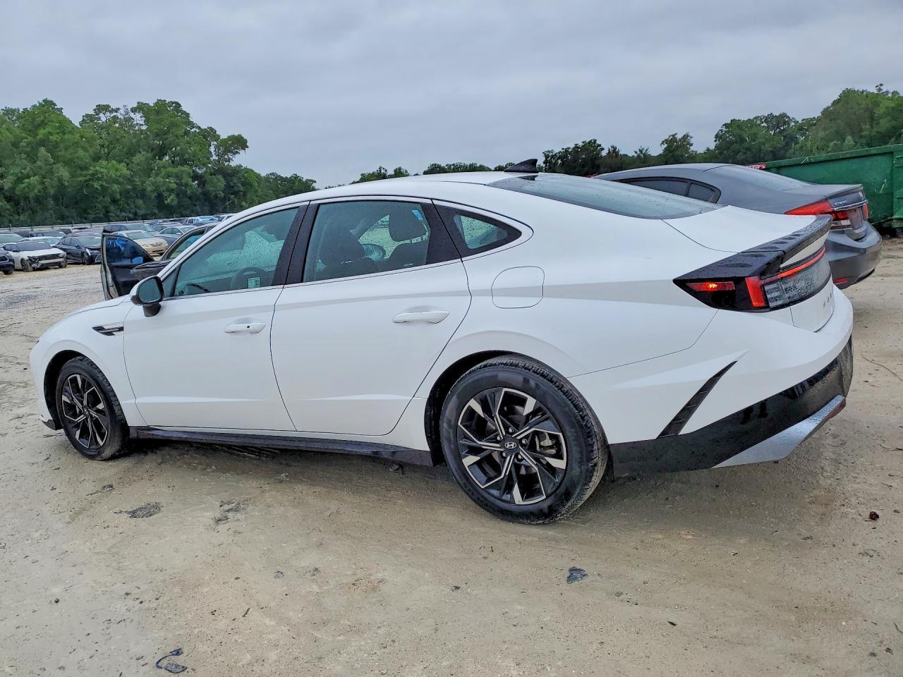 2025 Hyundai Sonata Sel - zdjęcie 2