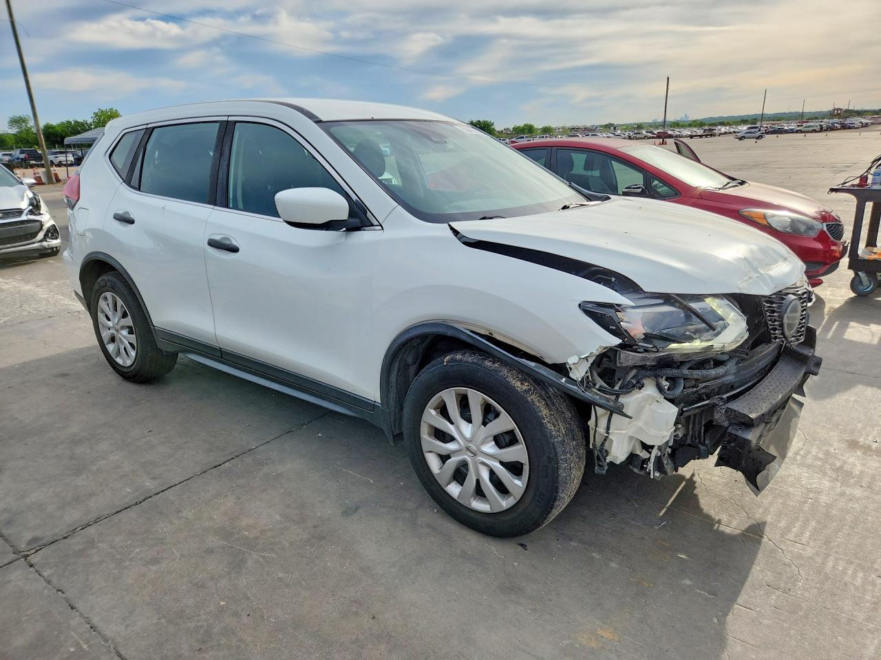 2019 Nissan Rogue S - zdjęcie 4