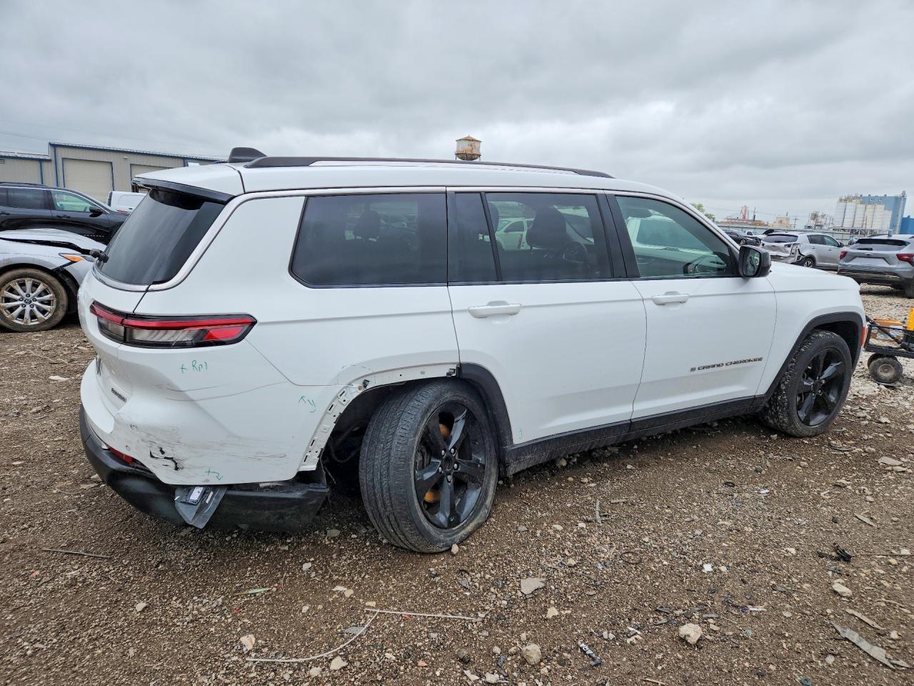 2021 Jeep Grand Cherokee L Laredo - zdjęcie 3
