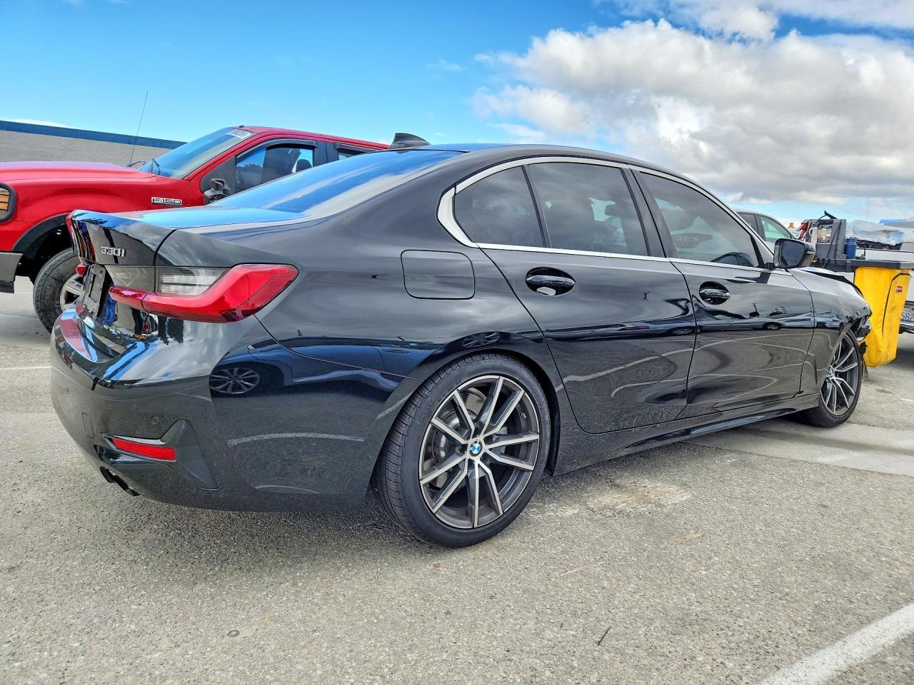 2020 BMW 330I - zdjęcie 3