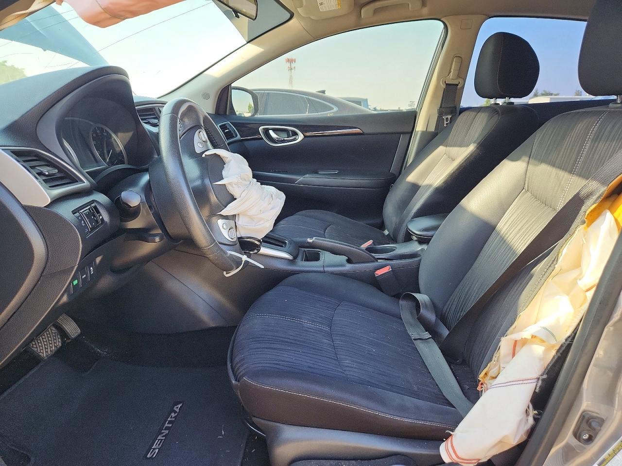2016 Nissan Sentra - zdjęcie 7