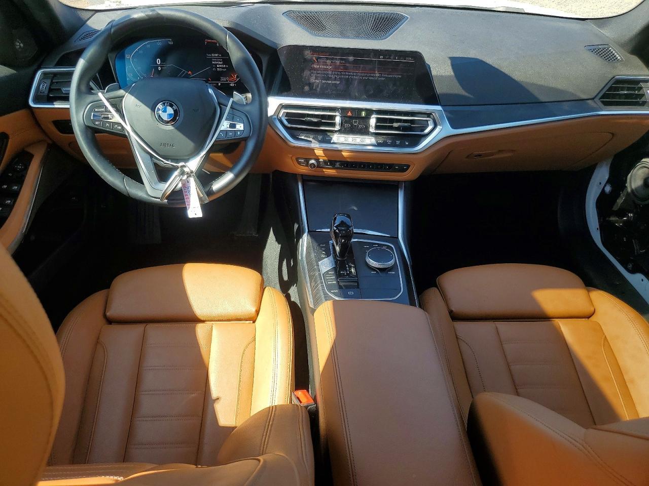2021 BMW 330Xi - zdjęcie 8