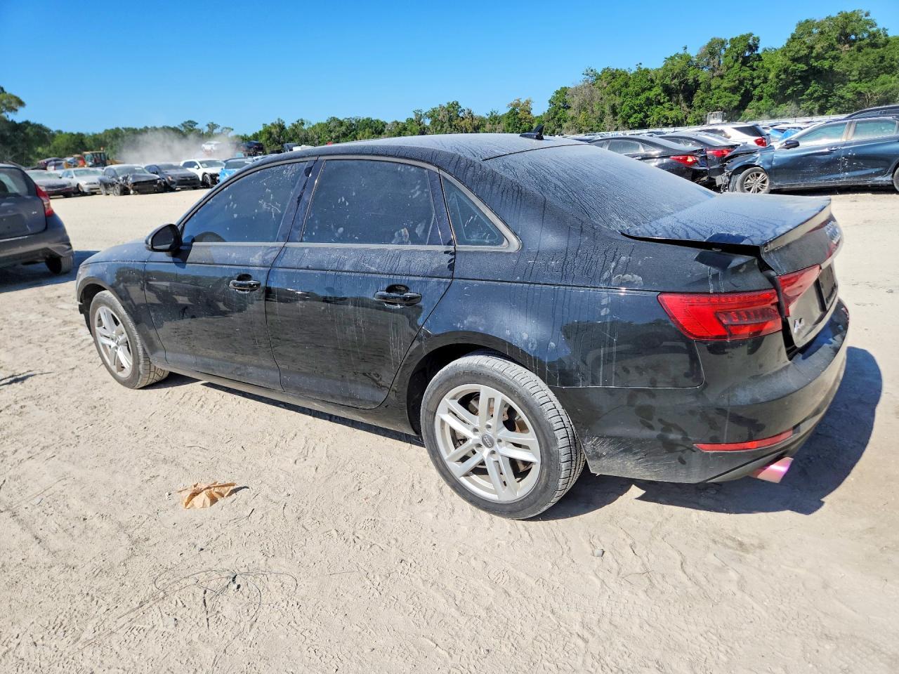 2017 Audi A4 Premium - zdjęcie 2
