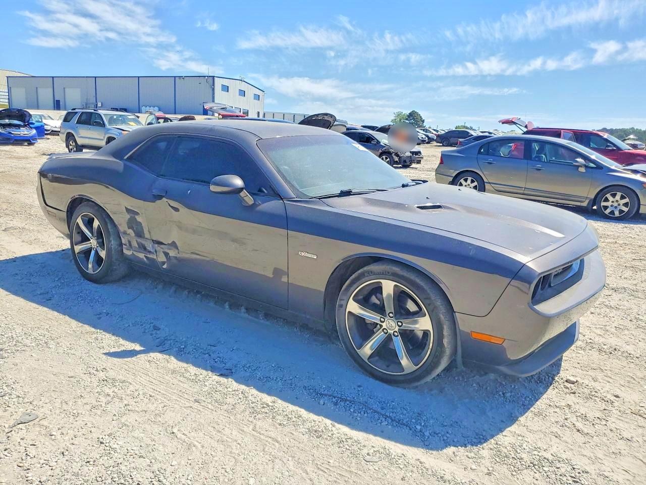 Dodge Challenger - zdjęcie 4