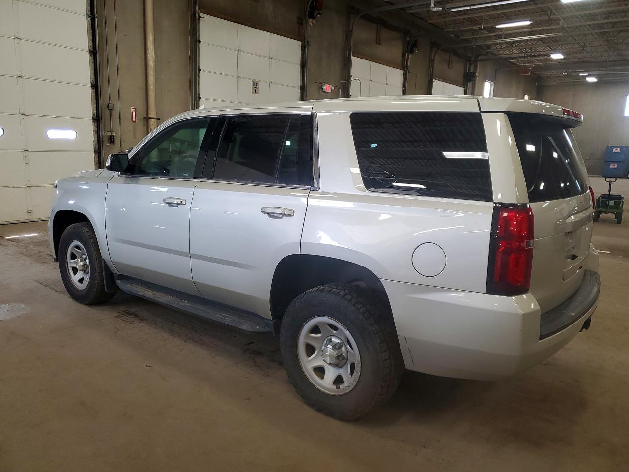 2017 Chevrolet Tahoe Special - zdjęcie 2