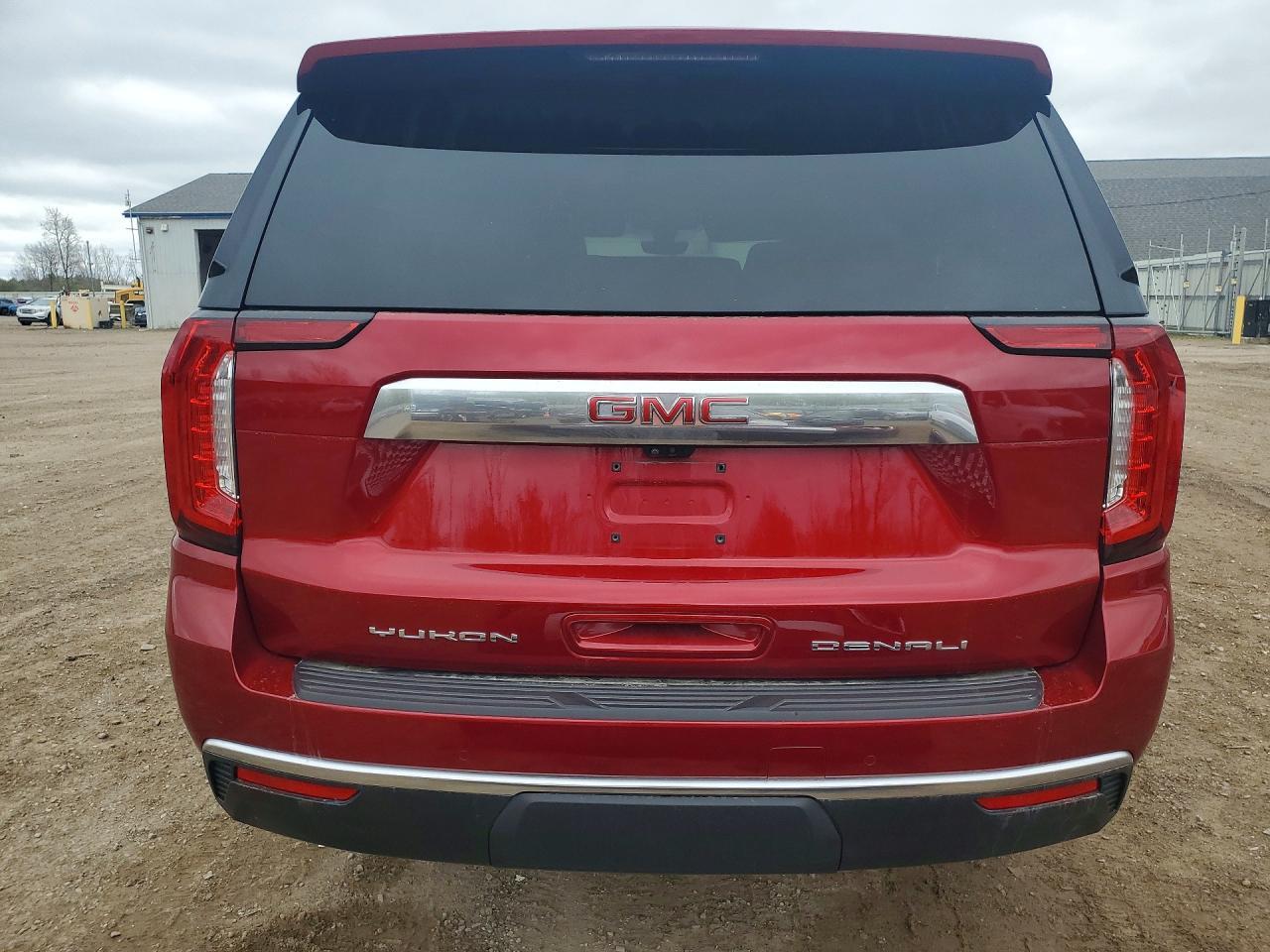 2022 GMC Yukon Denali - zdjęcie 6