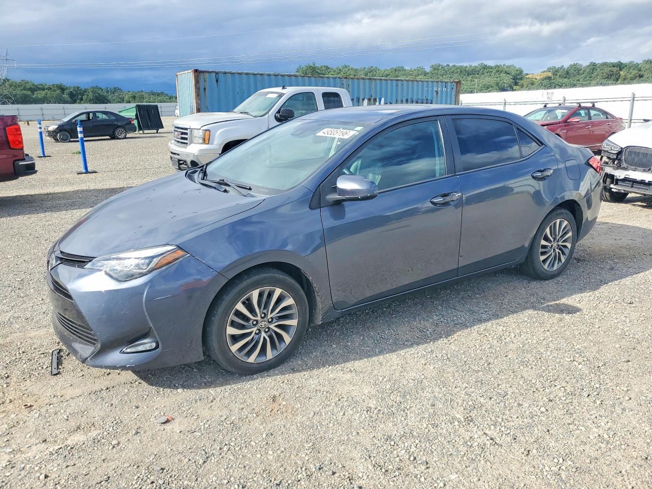 2017 Toyota Corolla Xle - zdjęcie główne