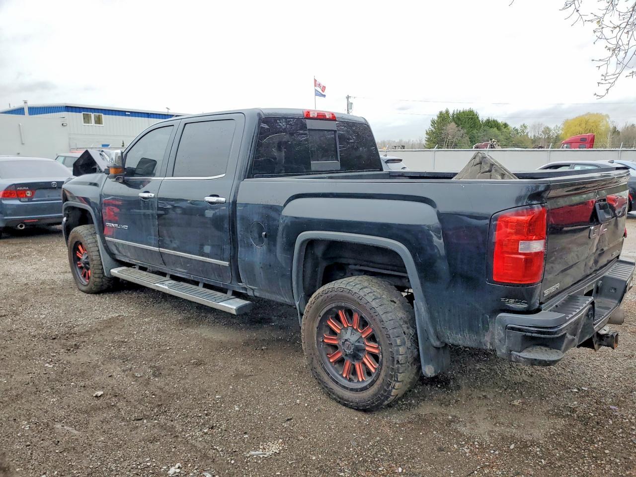 2018 GMC Sierra K2500 Denali - zdjęcie 2