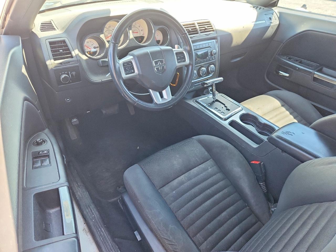 2013 Dodge Challenger Sxt - zdjęcie 8