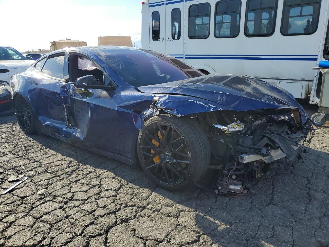 2021 Tesla Model S - zdjęcie 4