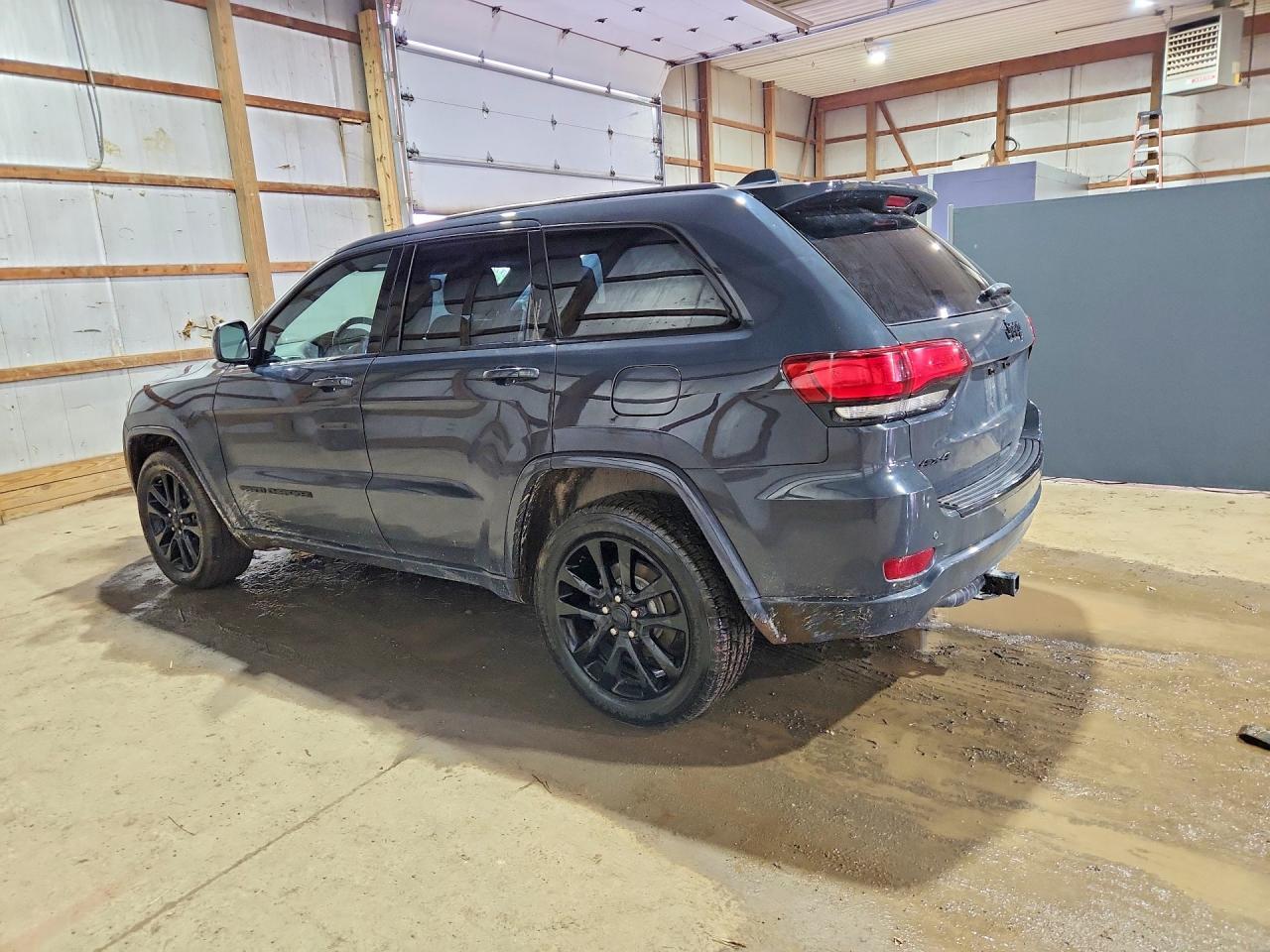 2018 Jeep Grand Cherokee Laredo - zdjęcie 2