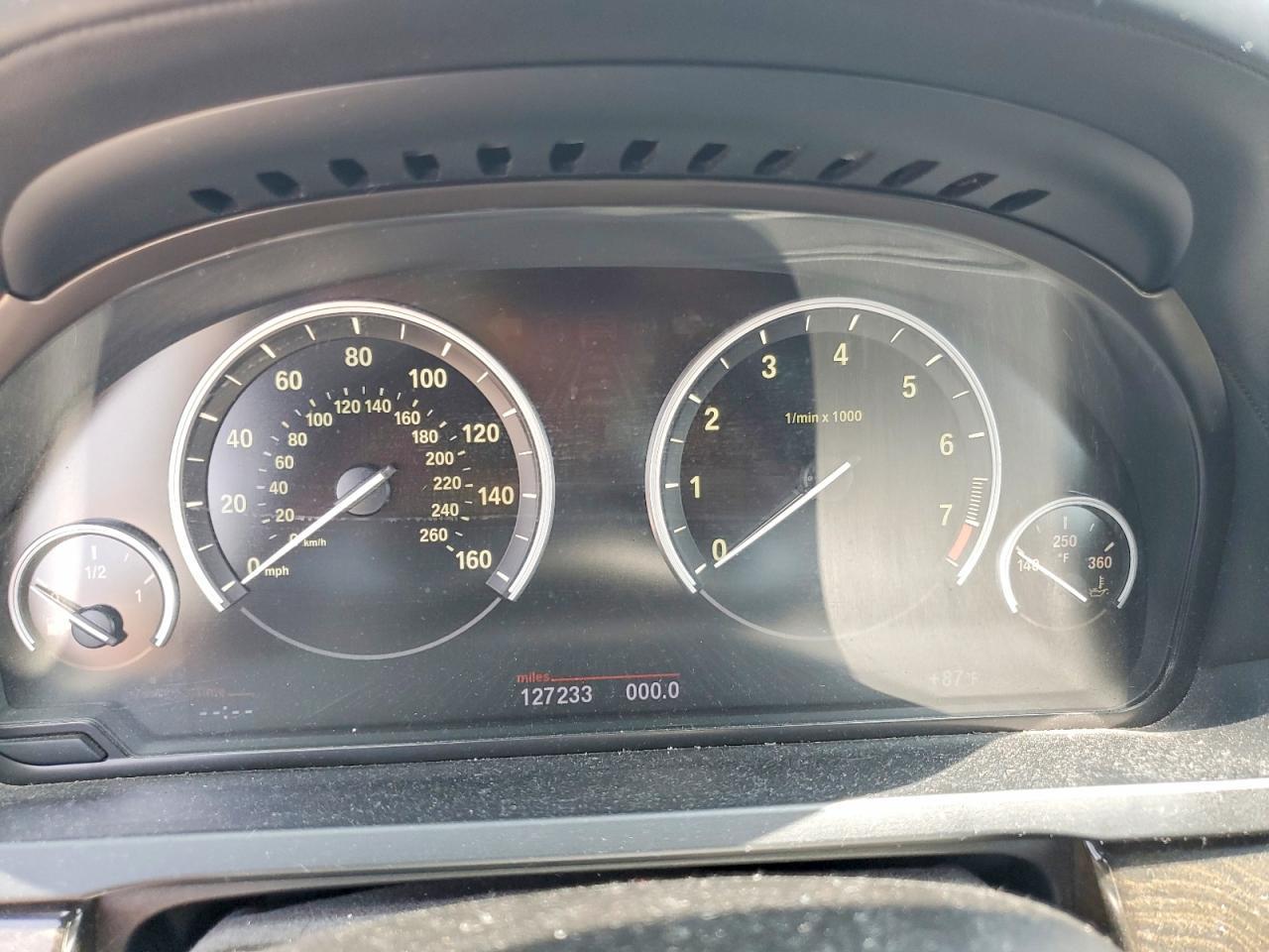 2013 BMW 750 Li - zdjęcie 9