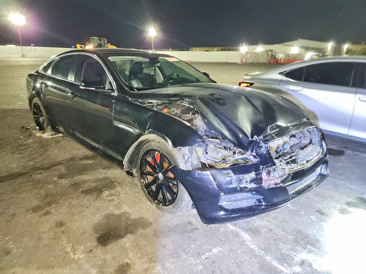 2015 Jaguar Xj - zdjęcie 4