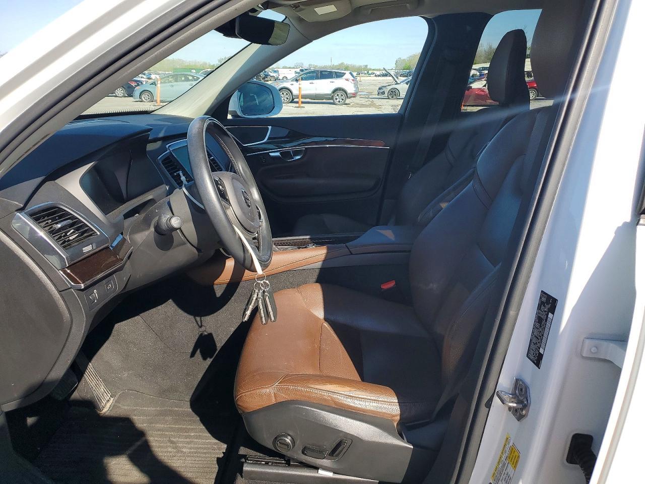 2019 Volvo Xc90 T6 Momentum - zdjęcie 7