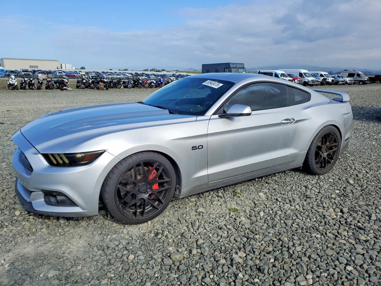 2017 Ford Mustang Gt - zdjęcie główne