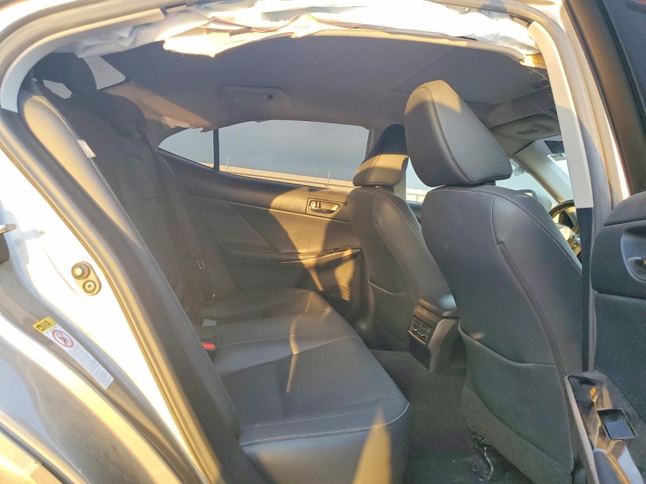 2015 Lexus Is 250 - zdjęcie 10