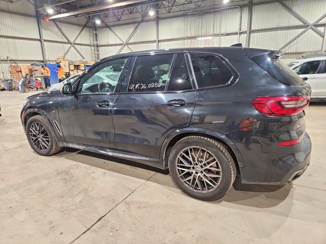 2020 BMW X5 M50I - zdjęcie 2