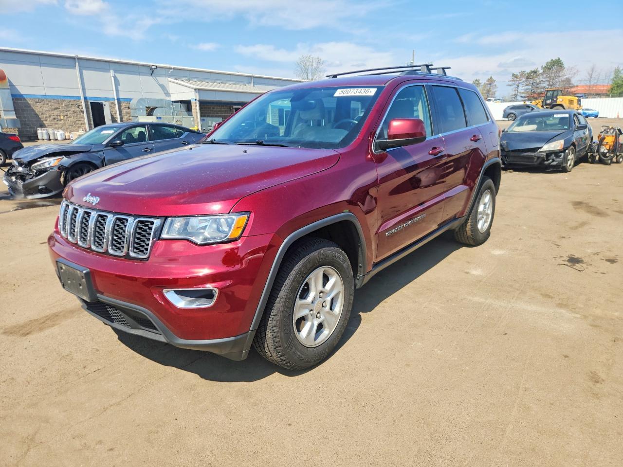 2017 Jeep Grand Cherokee Laredo - zdjęcie główne
