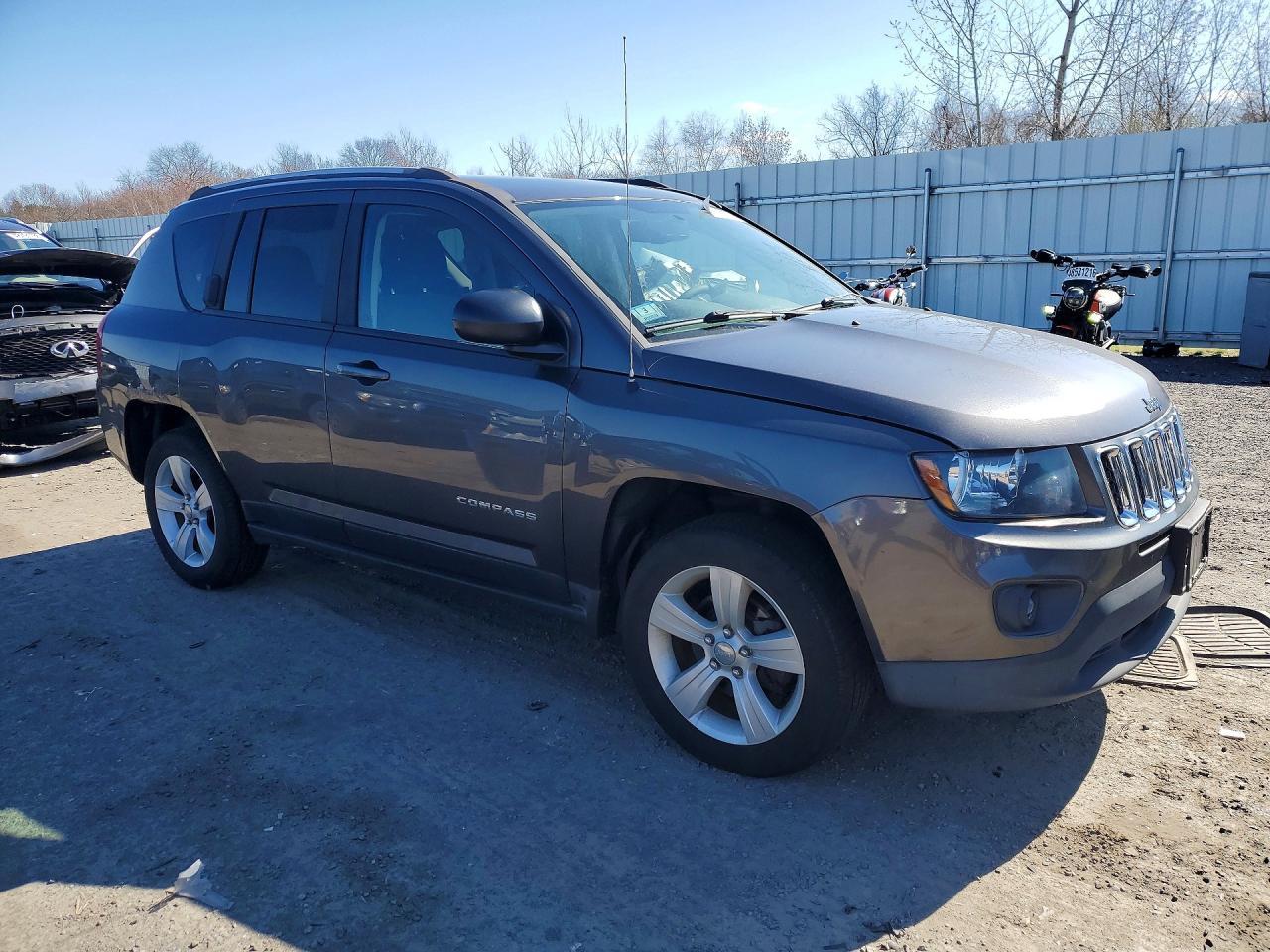 2017 Jeep Compass Sport - zdjęcie 4