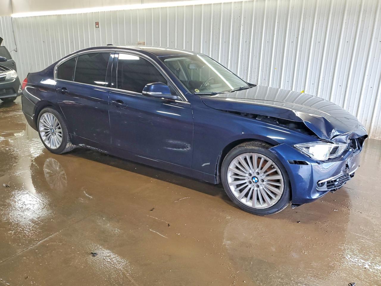 2014 BMW 335 Xi - zdjęcie 4