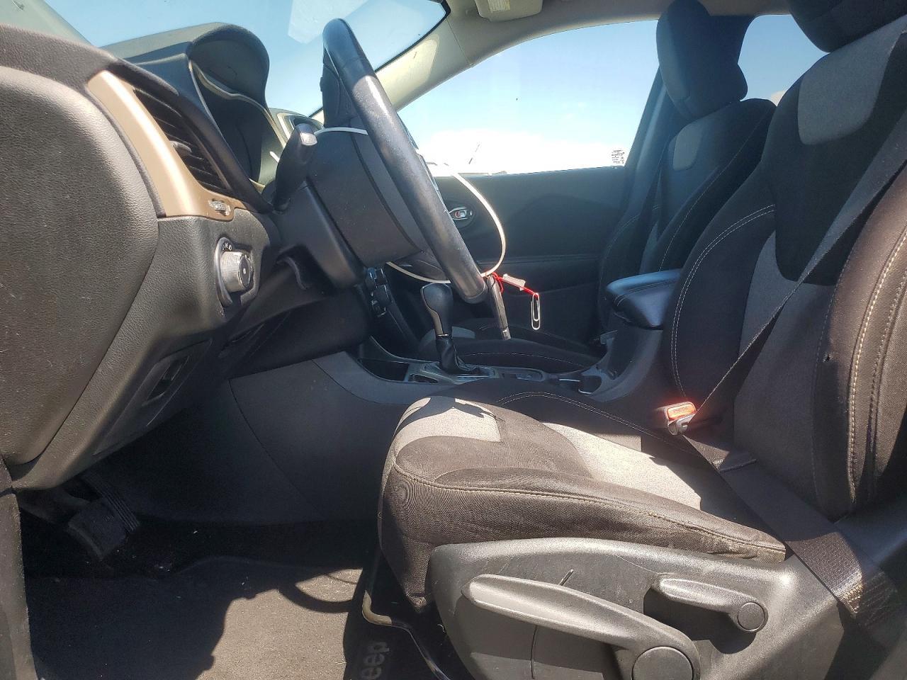 2014 Jeep Cherokee Latitude - zdjęcie 7