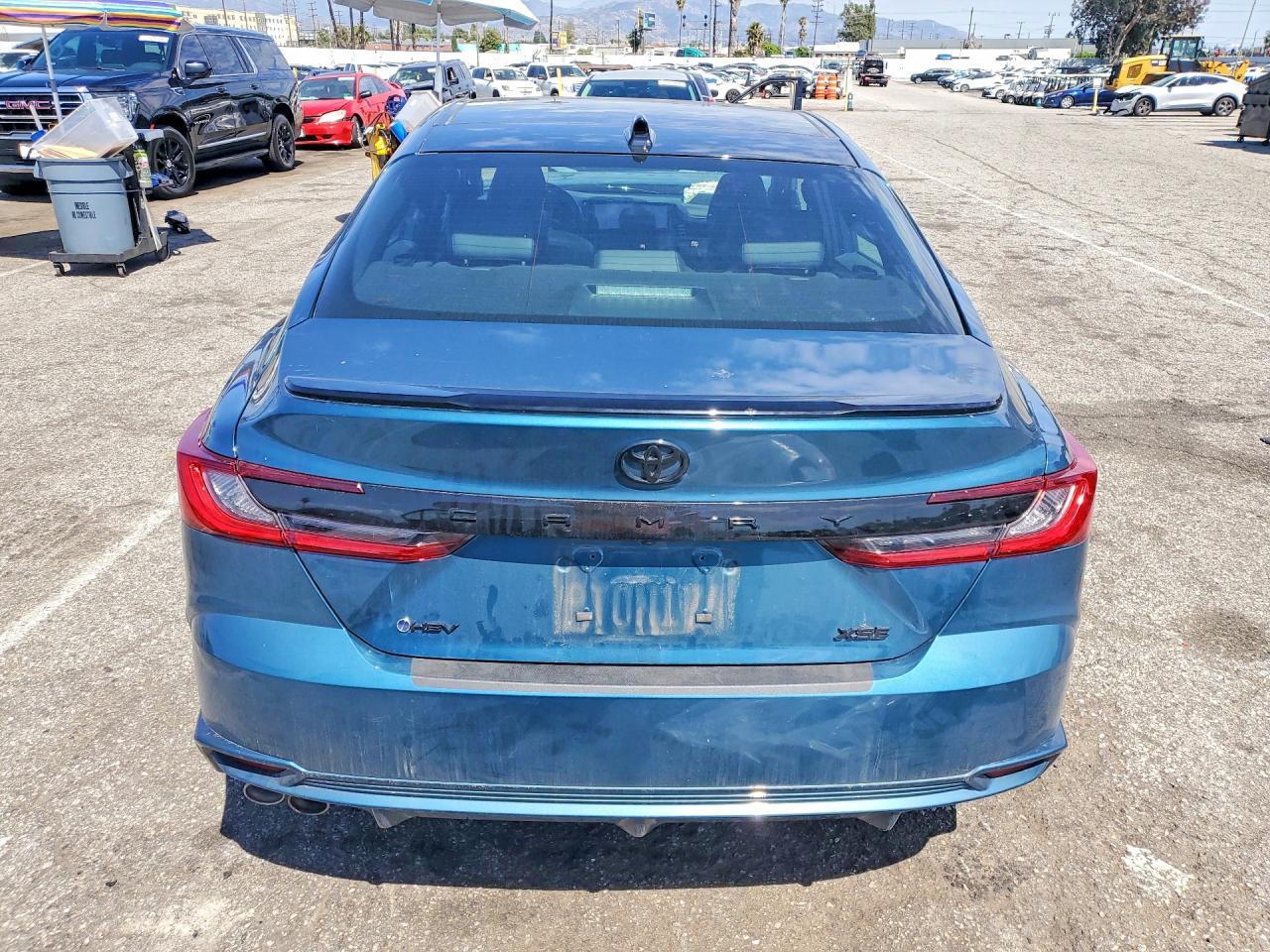 2025 Toyota Camry Xse - zdjęcie 6