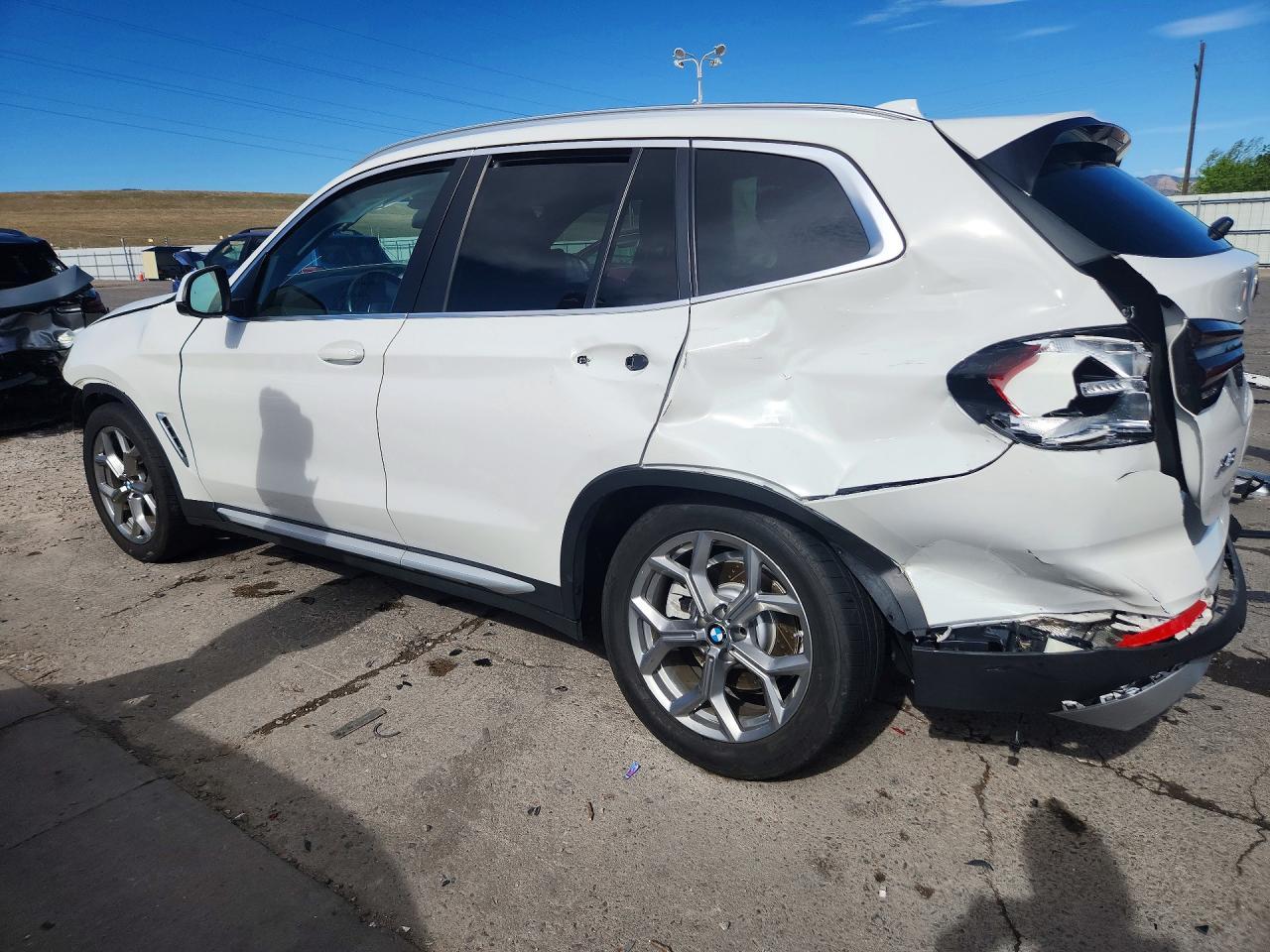2023 BMW X3 xDrive30I - zdjęcie 2