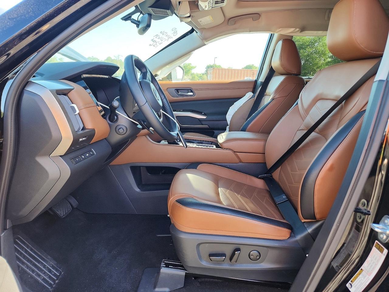 2025 Nissan Pathfinder S - zdjęcie 7