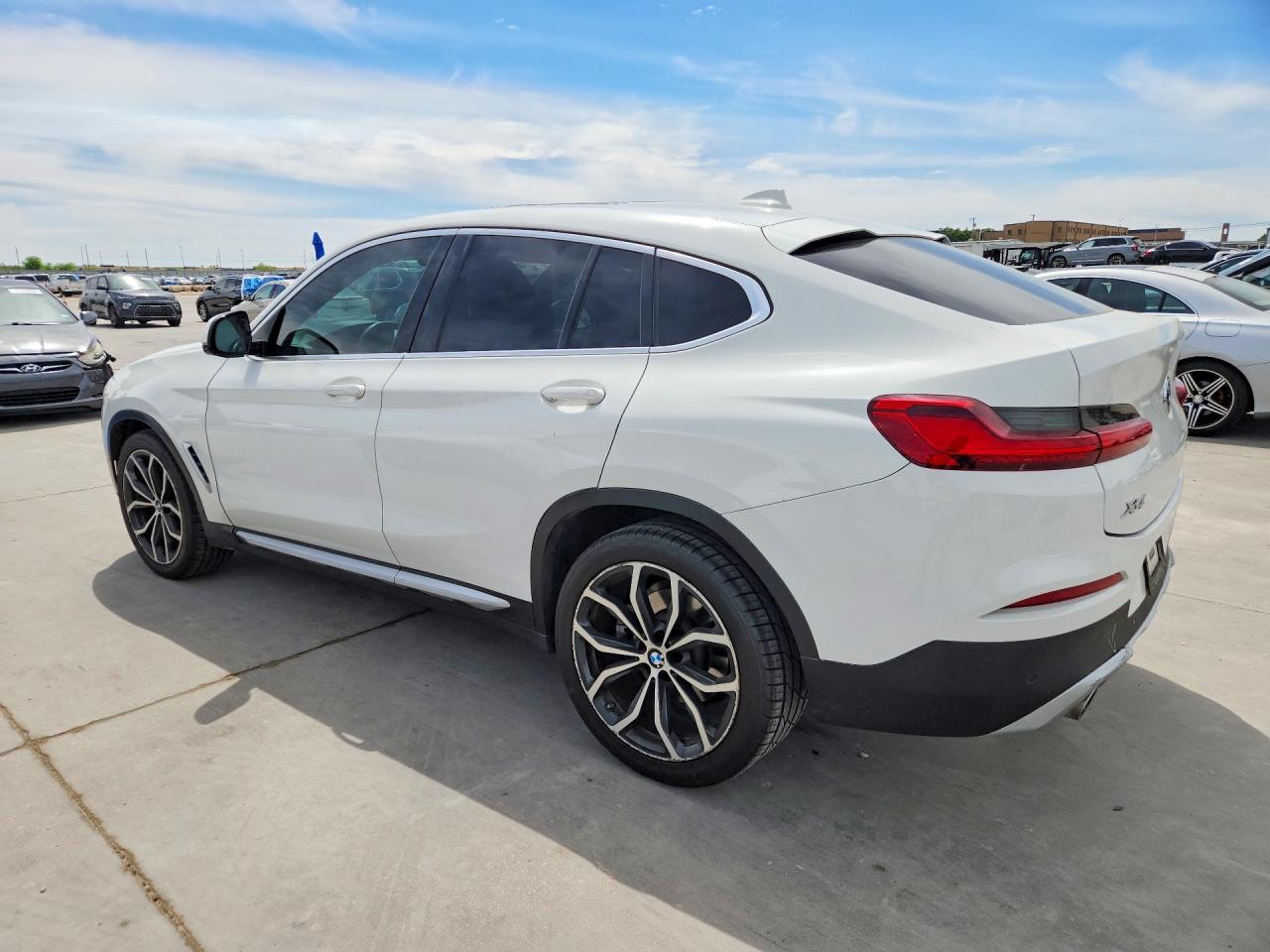 2021 BMW X4 xDrive30I - zdjęcie 2