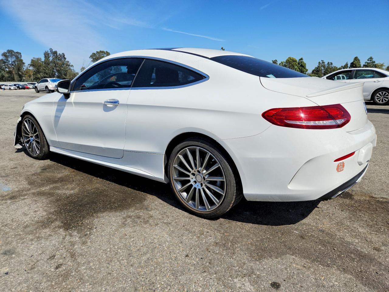 2017 Mercedes-Benz C 300 - zdjęcie 2