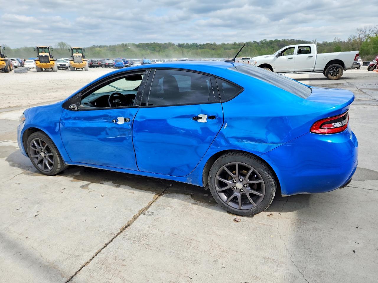 2016 Dodge Dart Sxt - zdjęcie 2