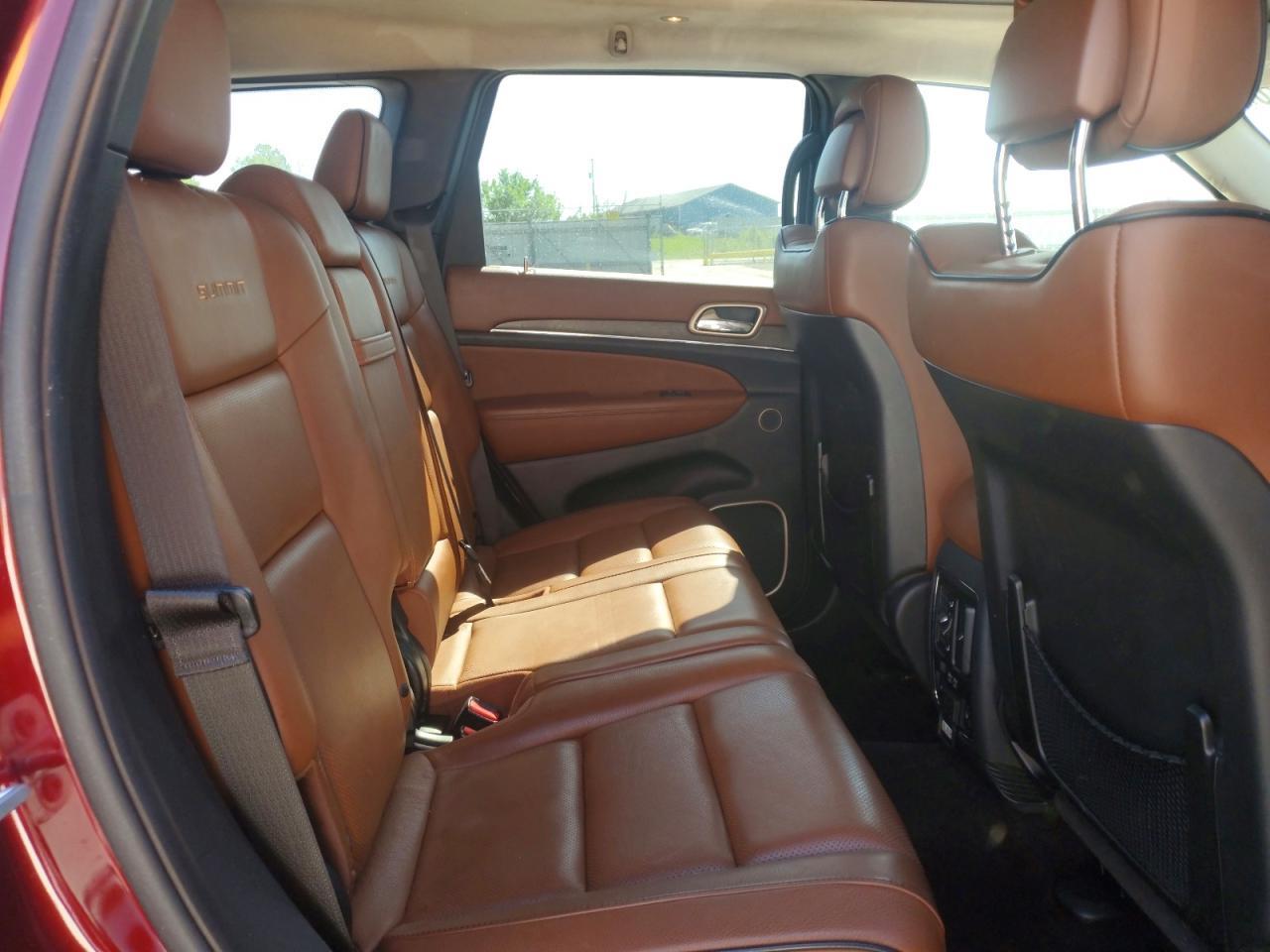 2016 Jeep Grand Cherokee Summit - zdjęcie 11