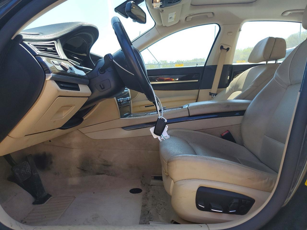 2014 BMW 740 I - zdjęcie 7