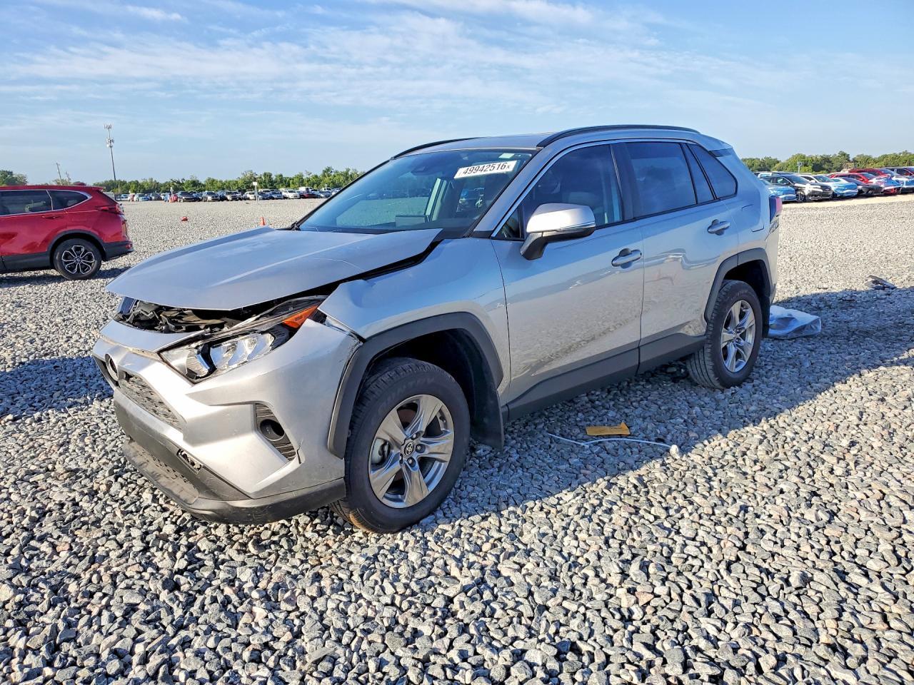 2025 Toyota Rav4 Xle - zdjęcie główne