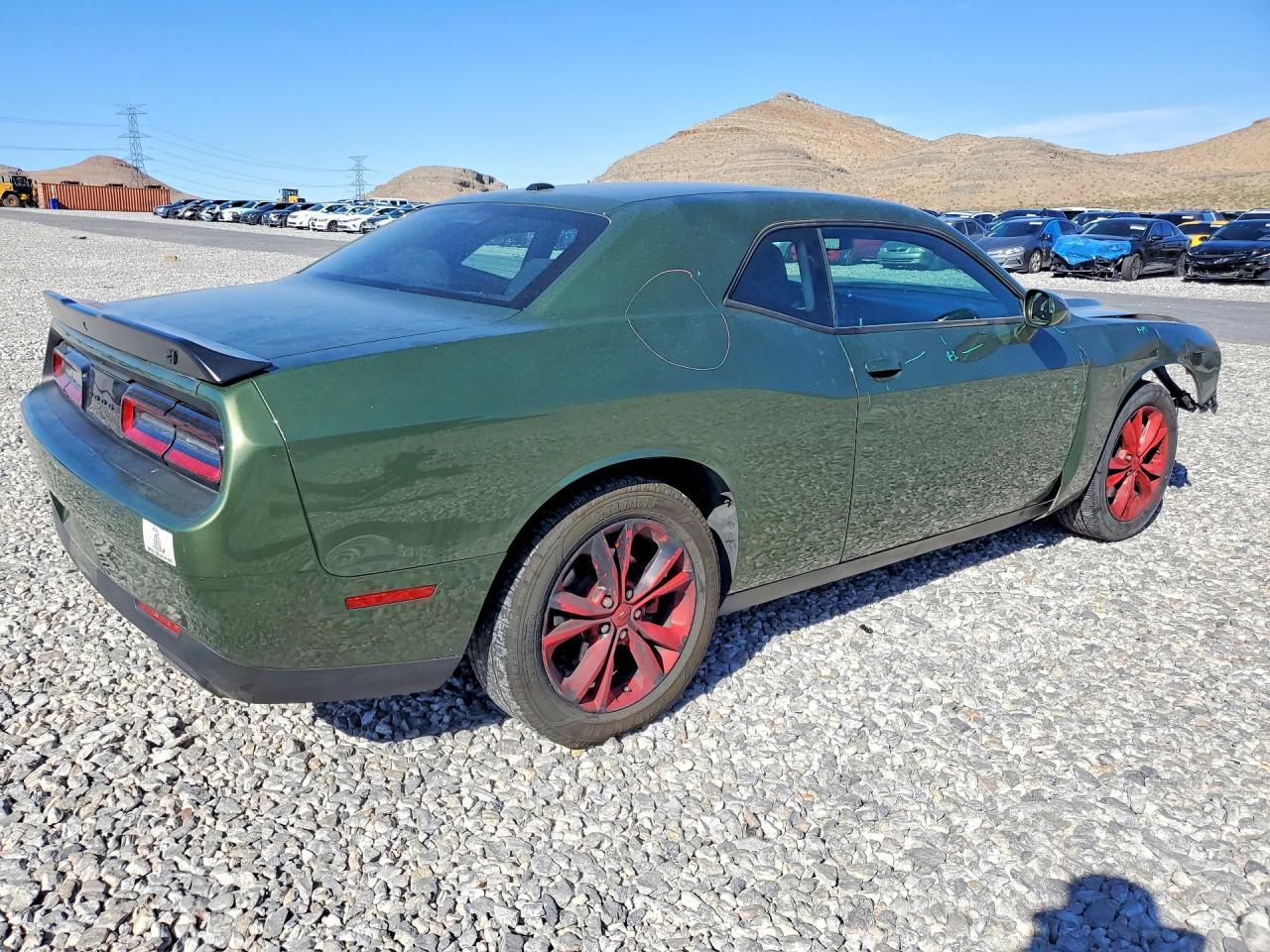 2022 Dodge Challenger Sxt - zdjęcie 3